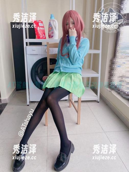AT鲨 AT鲨的大冒险:裤里丝图包里的神奇瞬间