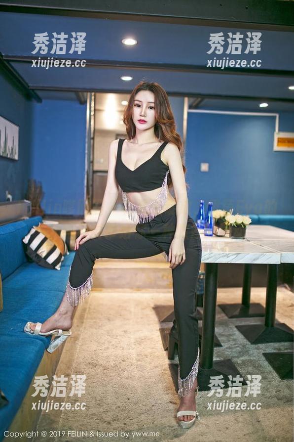 Feilin嗲囡囡 - 在夏天绽放，伊蓓Eva的私拍写真带给你一种微妙的悸动