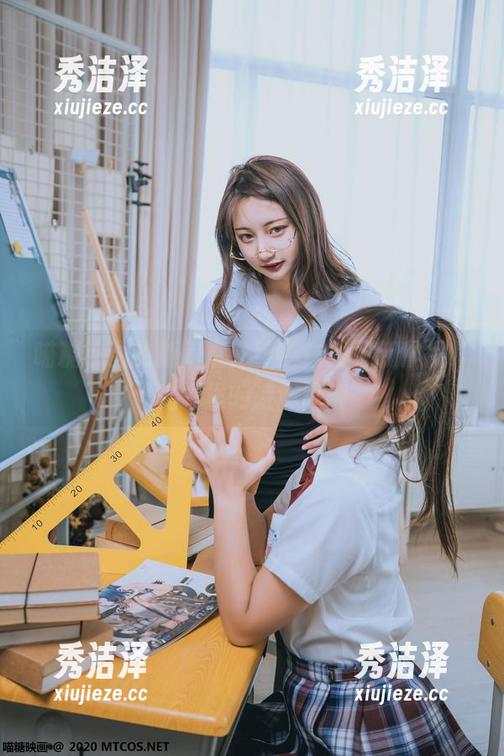 喵糖映画的新篇章：纯色白裙更新作品，光影里的诗意呢喃