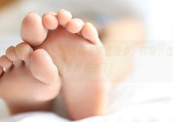 翻开ROSI最新旅拍图包，仿佛在梦里漫步，哎呀，怎么回事我快要掉进去了！