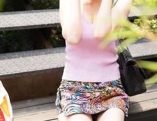 TGOD推女神 – 最新施忆佳作品：这条红裙有什么故事？
