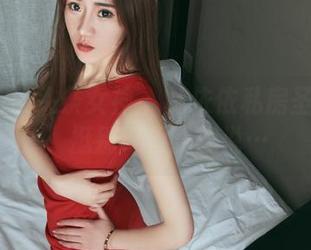 TouTiao头条女神 – 林依依私房圣诞图包，挺别致但我想说…