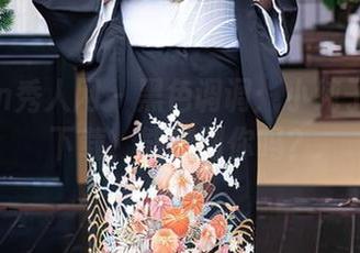 Xiuren秀人网 – 黑色调调：小纯子的写真下载，能撩到你吗？