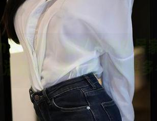 Xiuren秀人网 – 揉揉肉肉的居家写真更新：生活选择，让人忍不住想多看一眼