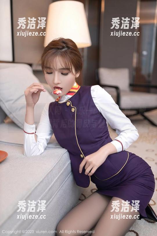 Xiuren秀人网-林乐一 Xiuren秀人网 - 林乐一的高清写真,眼镜背后的调皮与魅力
