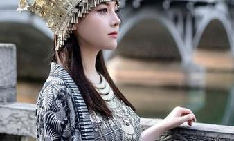 Xiuren秀人网 – 江真真办公室微探：原图曝光，图片里的小细节真有意思！