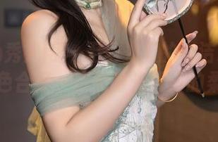 Xiuren秀人网 – 无圣光里的白洁Bessie：白色合集，仿佛时光暂停的柔和！