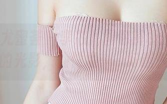 YouMi尤蜜荟 – 李芯儿图包解析：棉袜上的光影，偷偷地……好迷人