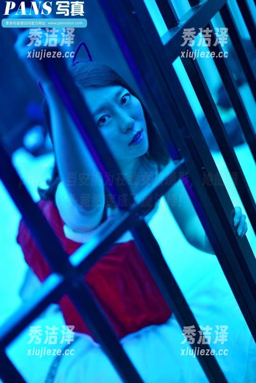 pans - 当安妮为在线女孩摄影，她的镜头竟然变成了魔法棒！