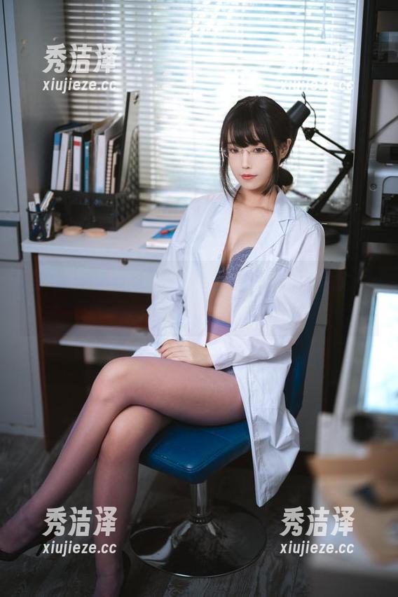 在一智智的白枪呆里，图集像是一个个隐秘的心事
