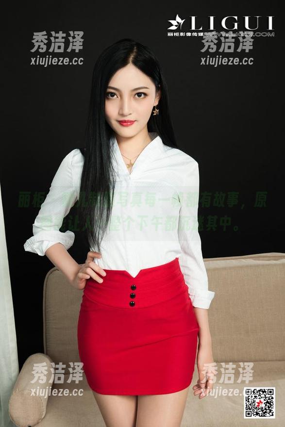 丽柜 - 敏儿制服写真每一帧都有故事，原图能让人一整个下午都沉迷其中。