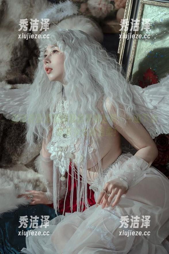 云溪溪 沉迷在云溪溪的黑丝学妹世界:一键下载,感受少女的温柔!