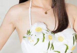 克拉女神 – 突然想去海边？芝月的图集更新被拍成了‘我要去海边’的广告！