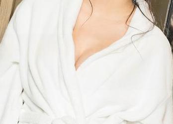 克拉女神 – 最新香奈子教室美图：一边上课，一边想入非非
