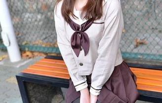 制服下的死库水，兔玩映画作品——一场视觉与幻想的双重游戏