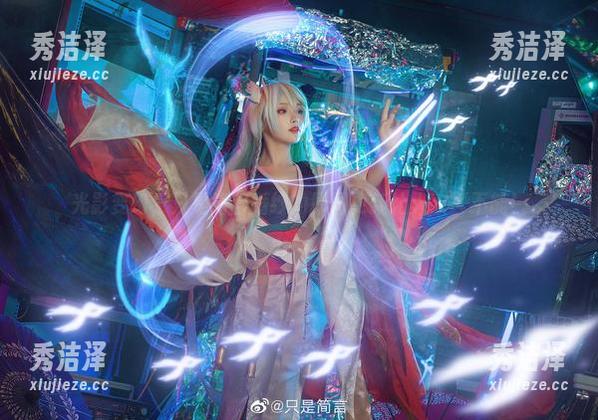 光影变幻，只是简言婚纱的原图更新让人欲罢不能！
