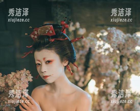 当奈汐酱Nice遇上夏天，图包里满满都是清新气息和小秘密