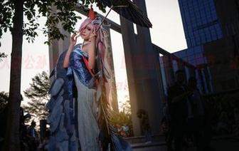 奶狮不咬人的公孙离又更新了！原图里那些小细节，让我想为她打call！