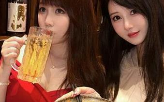 黑白宝儿mysterial：图库里的纯色所爱，简直是一场视觉的黑白派对！