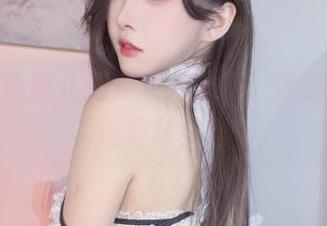 当小小奶瓶儿遇见双人经典,她的美图壁纸真让人醉
