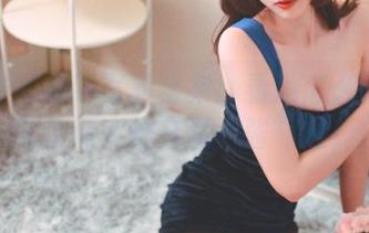 小酥酱的吊带写真全集：看她怎么让你日常生活变得充满“酱”趣！