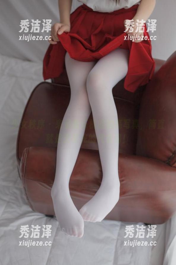 少女秩序 - 来看看乐栀的油亮写真，简直就是无圣光的代名词！