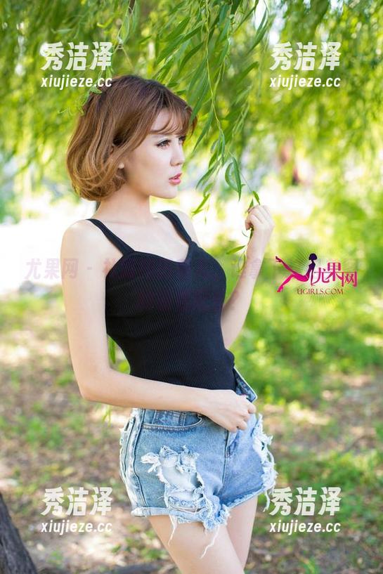 尤果网 - 礼服和田慕儿，谁拿下这组美图的最佳配合？