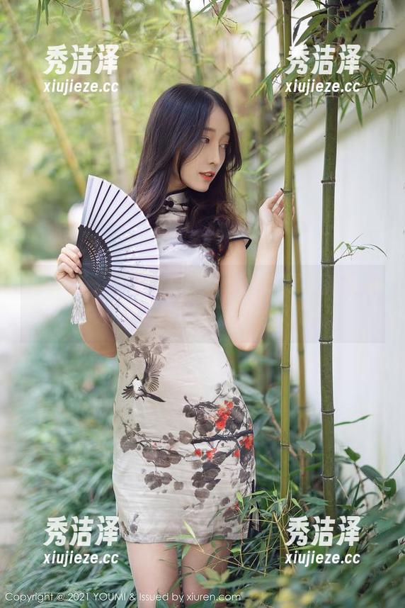 尤蜜荟-是小逗逗 尤蜜荟 - 浴室的旋律:是小逗逗最新图库,水汽氤氲,别有一番风味。