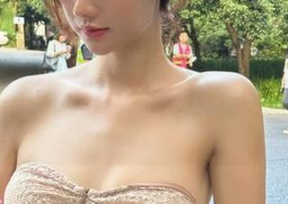 微密圈 – 就是阿朱啊与白色的秘密花园：原图里有阳光和影子，图包则是通向无尽的遐想。