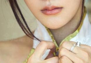 推女郎 – 政治与美图无关，连欣的图包里全是居家的懒惰与优雅！