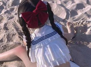 短裤时光机！摇摇乐yoyo的写真集精选，简单却不失魅力