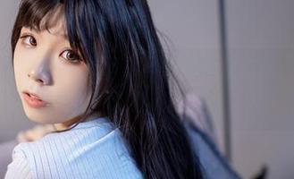 无颜小天使wy在这里，姐姐的原图在线，带你游走于柔光与阴影间