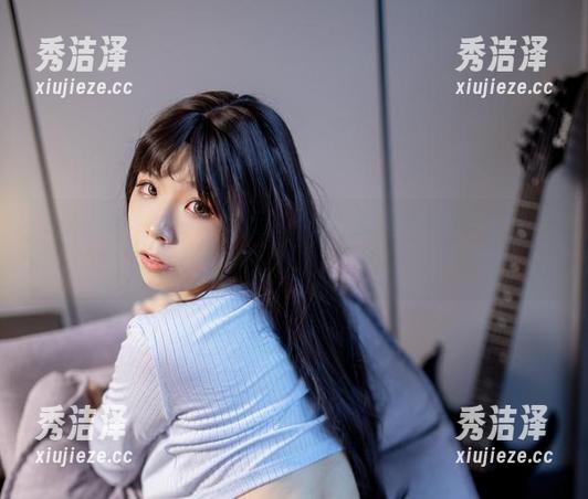 无颜小天使wy在这里，姐姐的原图在线，带你游走于柔光与阴影间
