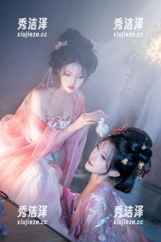 星澜是澜澜叫澜妹呀 在星澜是澜澜叫澜妹呀的朦胧OL照片合集里,梦与现实好像只隔着一层薄纱