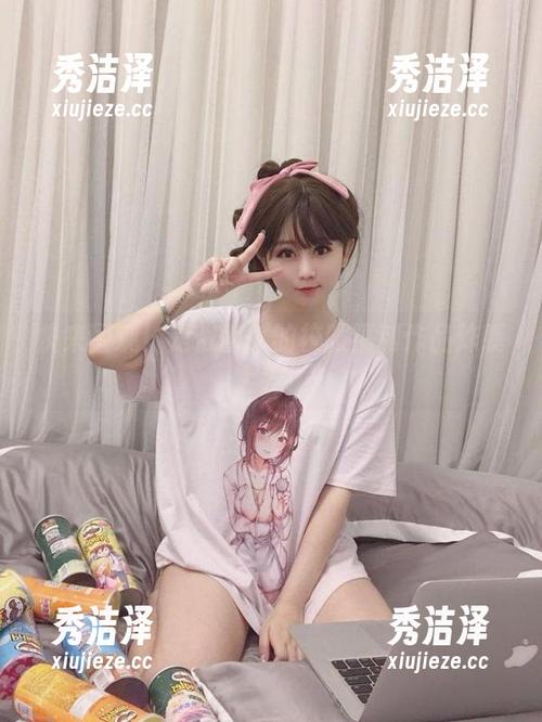 是依酱吖 快来围观!是依酱吖的校服福利作品炸裂上线!