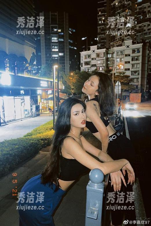 李嘉欣97 微密圈 - 最新李嘉欣97JK:这些图片伴着微风,仿佛能听到她的轻声细语。