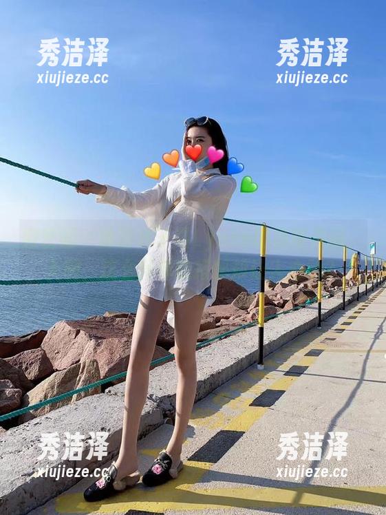 林子喵Lynne 微密圈 - 体验林子喵Lynne的吊带作品,天呐,这么简单的搭配却让人心动?