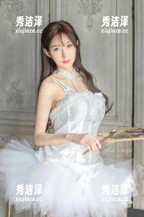王羽杉 王羽杉图包分享——黑色吊带下的秘密潜藏在那一瞬间!