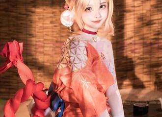 白莉爱吃巧克力蕾丝写真：定制出的每一寸都是诱惑