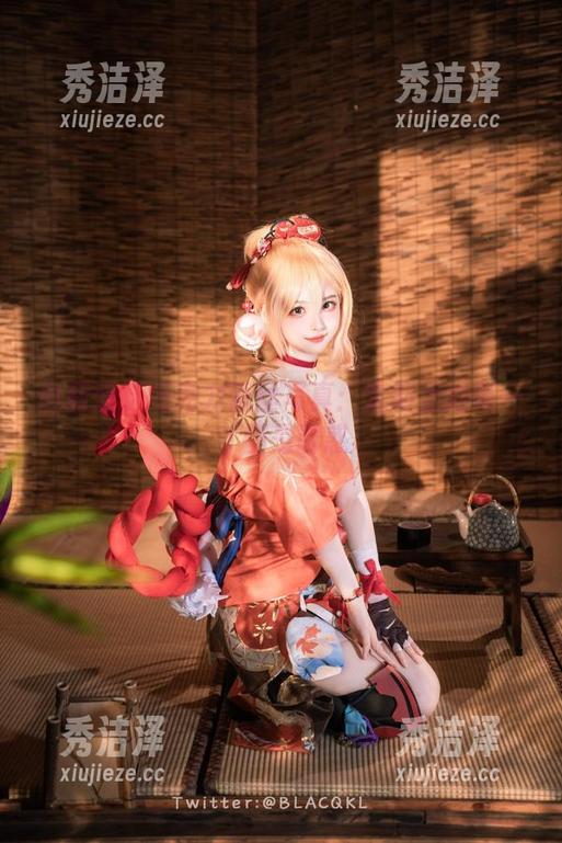 白莉爱吃巧克力 白莉爱吃巧克力蕾丝写真:定制出的每一寸都是诱惑