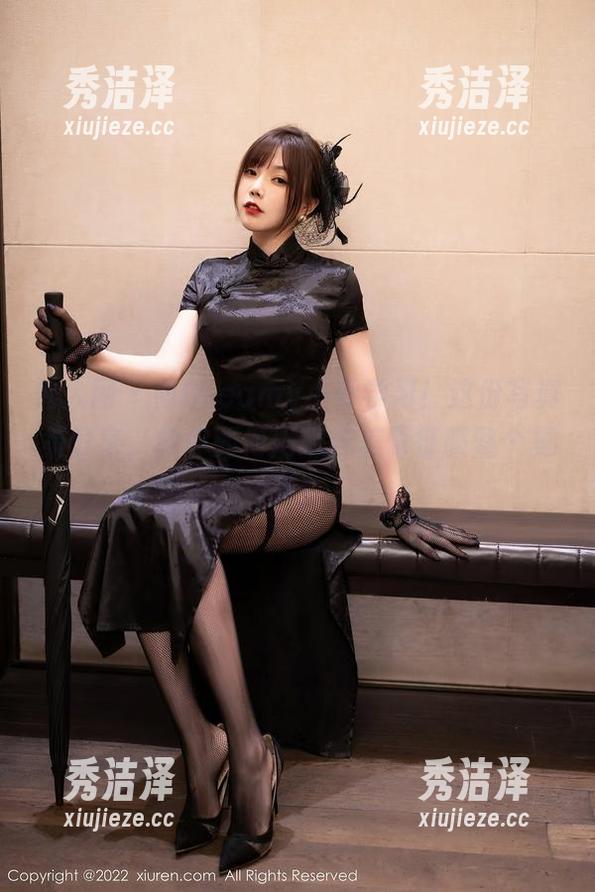 秀人网 - 向Dreamy小乔学习！这份写真集分享，教你如何用腿与美臀征服整个夏天！