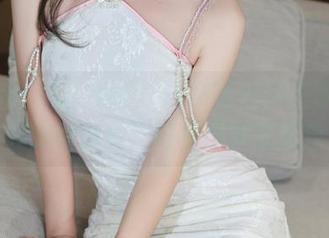 秀人网 – 看！MODEL伊若如何把职业装穿出新高度！高清图册在这里