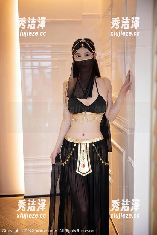 秀人网 - 周于希Sally：她的美臀美腿值得你放下手中的薯片，专心观看！