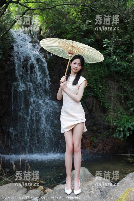 秀人网-安然anran 秀人网 - 在毛衣里畅游,安然anran的图库写真之旅