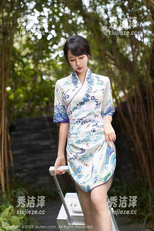 秀人网 - 圣诞飞翔：小魔女奈奈的美图分享，像星星一样闪亮！