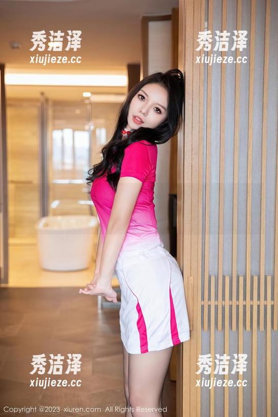 秀人网 - 想看看李丽莎如何在体操服里自如展现？下载她的写真吧！