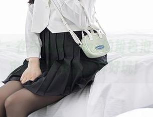 秀人网 – 在杨晨晨Yome的粉色泡泡里，定制写真就是这样好玩！