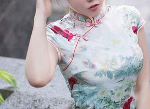 秀人网 – 王俪丁的裸足图片更新，谁说脚只会走路？它们更会撩动心弦！