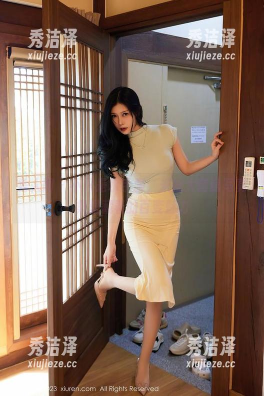 秀人网-米妮大萌萌 秀人网 - 不只是水手服,米妮大萌萌写真集里藏着的百变魅力