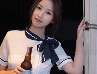秀人网 – 轩轩王子带你探秘全套温柔，图片如此迷人，简直不敢直视！